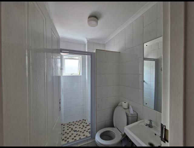 2 BEDROOM APARTMENT TO LET IN SANDOWN